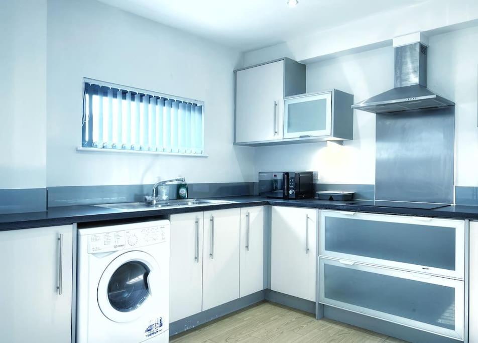 New Luxurious And Business Apt Apartamento Swansea Exterior foto